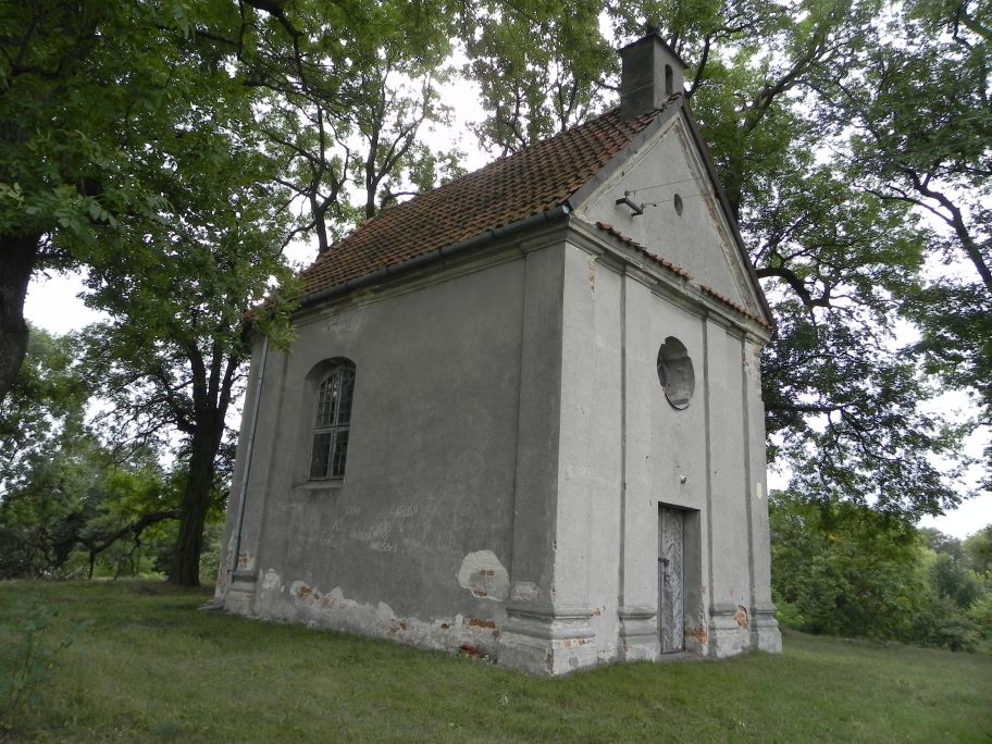 2012-09-16 Poświętne - kaplica (11)