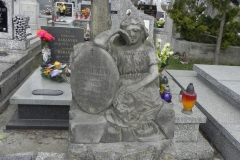 2011-04-10 Inowłódz - cmentarz parafialny (21)