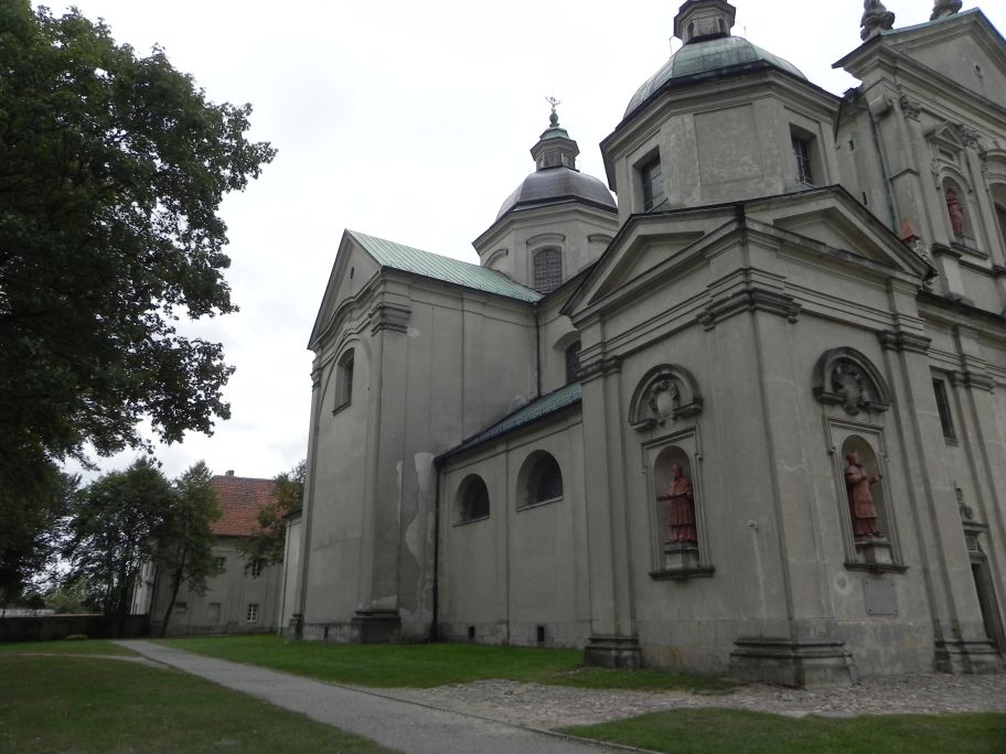 2012-09-16 Poświętne - klasztor (10)