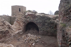2011-04-17 Inowłódz - ruiny zamku (9)