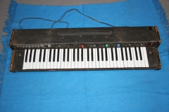 22 instrumenty - organy Roland 1a