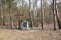 2020-01-12 Buczek - pomnik (1)