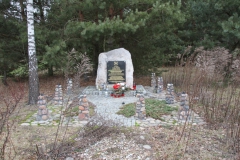 2020-01-01 Dęborzeczka - pomnik (3)