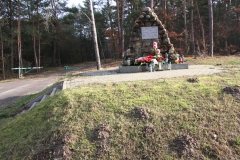 2020-01-12 Kraśnica - pomnik (5)