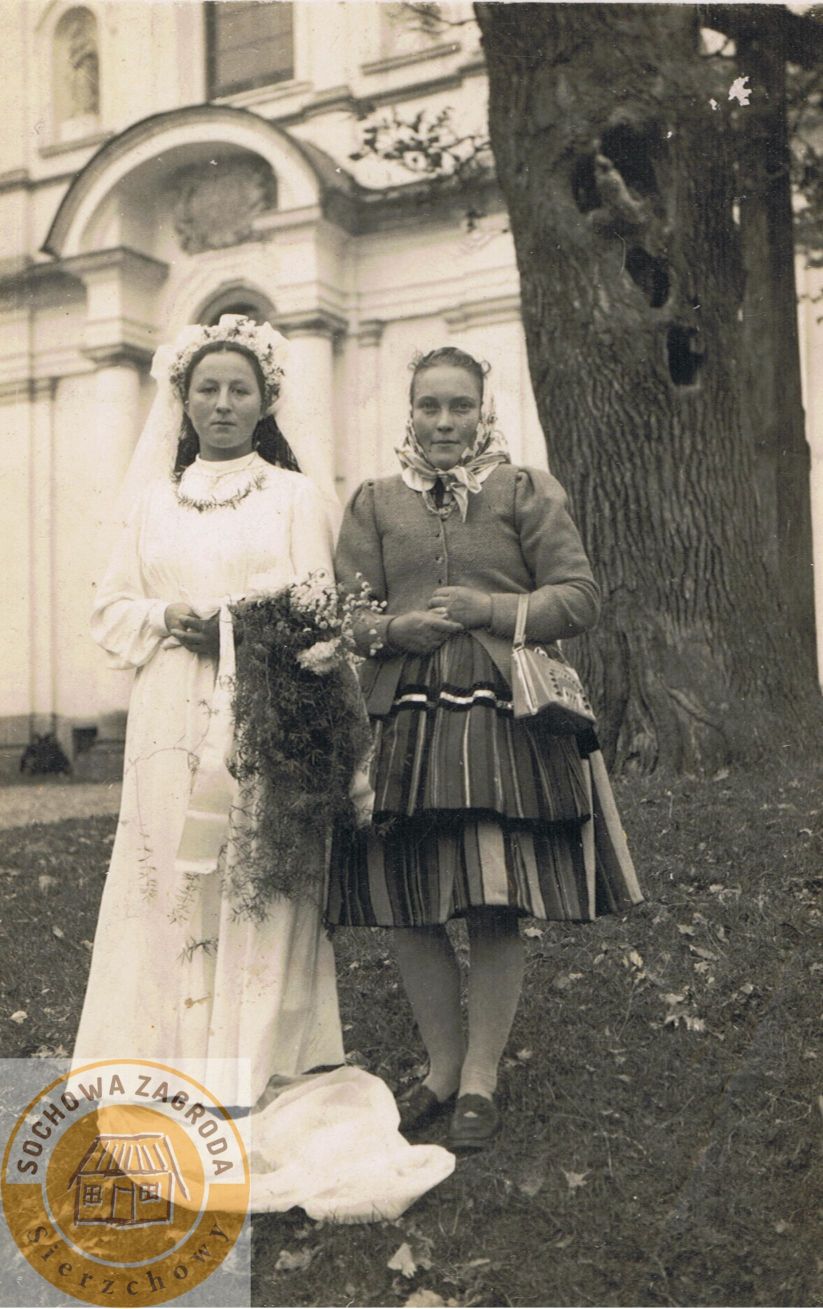 1943r. Poświętne - Panna młoda Anielka z matką - z Anielina