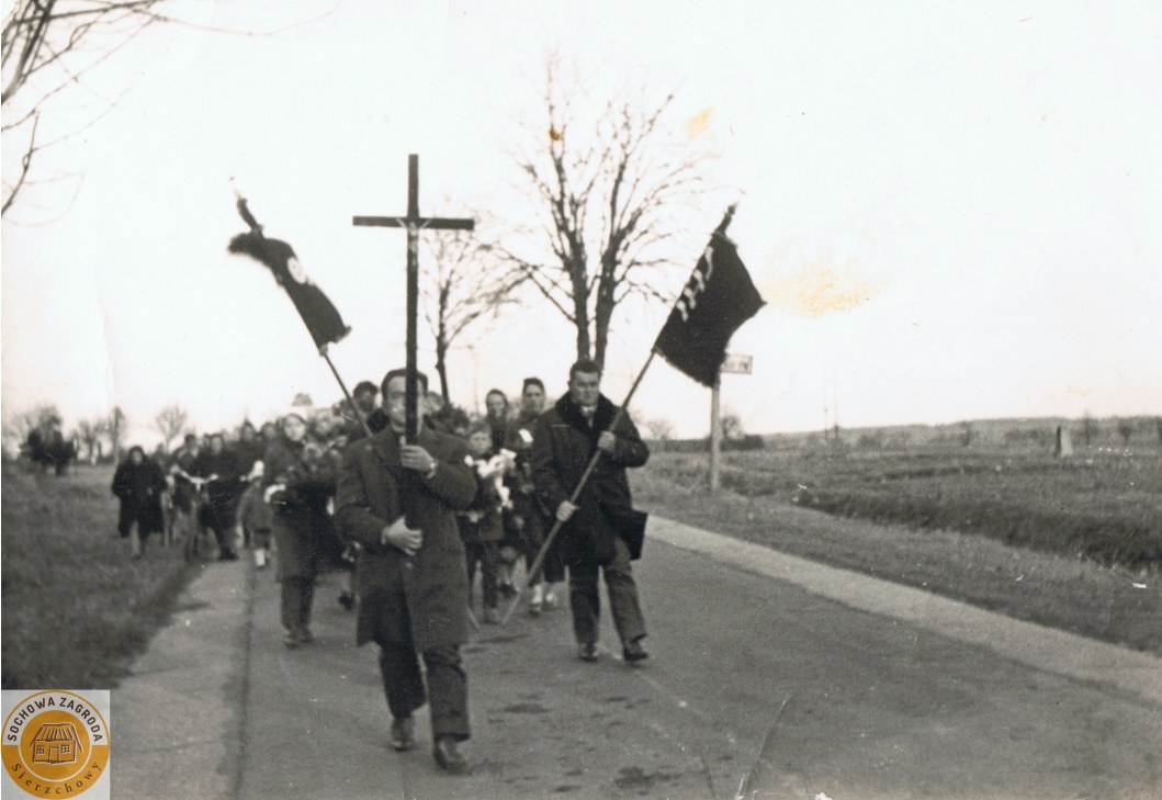 1972r. Chorzęcin - pogrzeb sąsiadki Ogórek