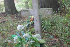 2020-10-25 Sierakowice Prawe - cmentarz (4)